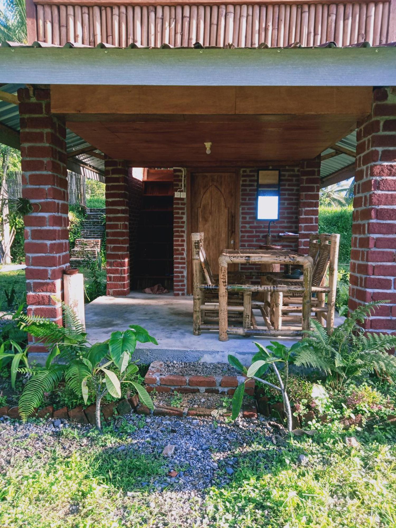 Coconut Homestay Tetebatu Bagian luar foto